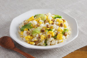 キノコのお肉で作るレタスチャーハン