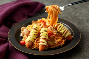 レンジで簡単 雪国まいたけ極トマトソースのミイラスパゲッティ