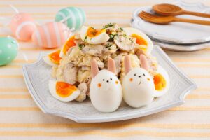 たっぷりキノコとたまごのポテトサラダ