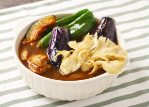 白まいたけと夏野菜のスープカレー