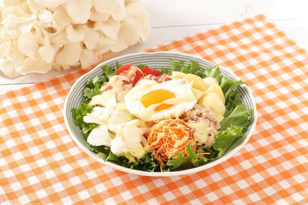 白まいたけと新じゃがのペイザンヌサラダ