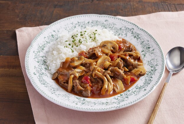 ぶなしめじのビーフストロガノフ